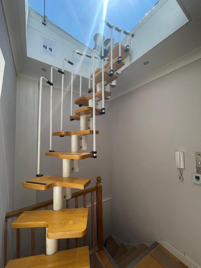 Sunny 2 Bedroom, 2 Bathroom Apartment With Roof Terrace London Exterior foto